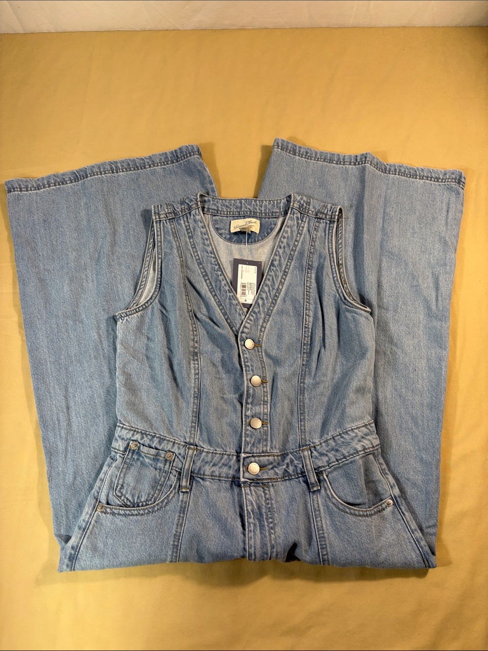 Universal Thread 6 Light Wash Denim Jumpsuit Wide Leg Sleeveless Button NWT